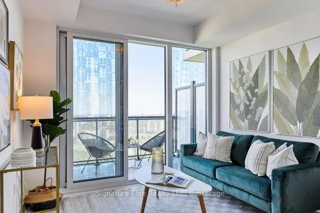 30 Inn on the Park Drive · #4207, Banbury-Don Mills, Toronto