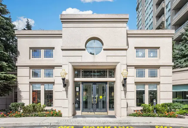 8 Covington Road · #808, Englemount-Lawrence, Toronto