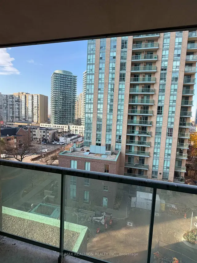 28 Olive Avenue · #807, Willowdale East, Toronto