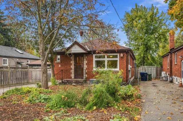 4 Waltonice Road, Cliffcrest, Toronto