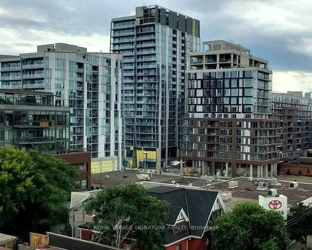 15 Baseball Place · #826, South Riverdale, Toronto