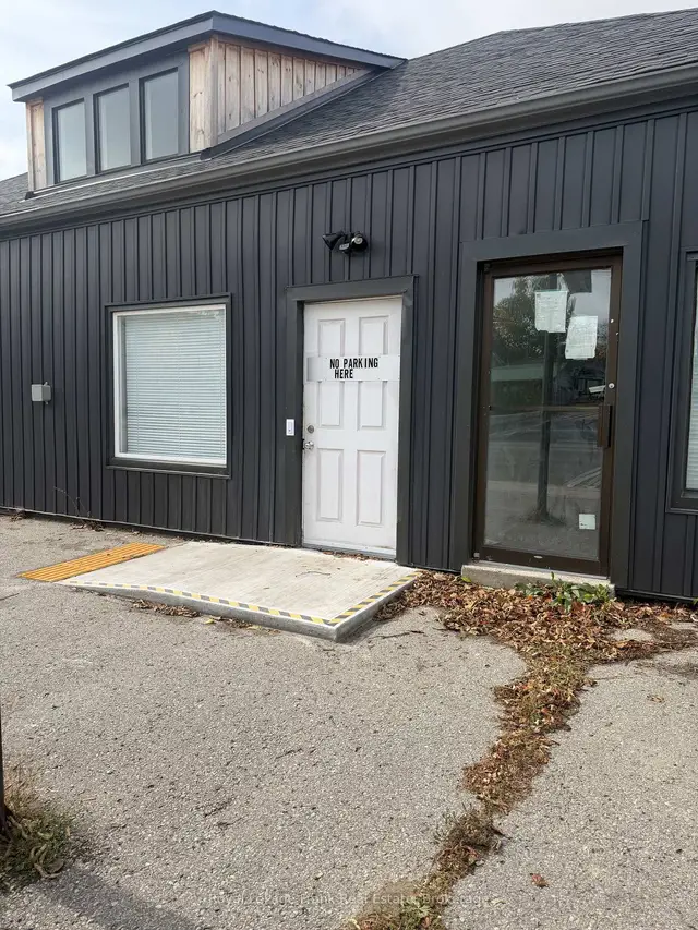 54 Main Street · #4, Uxbridge, Uxbridge