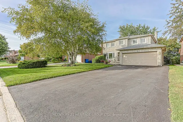 66 Howlett Avenue, Huron Heights-Leslie Valley, Newmarket