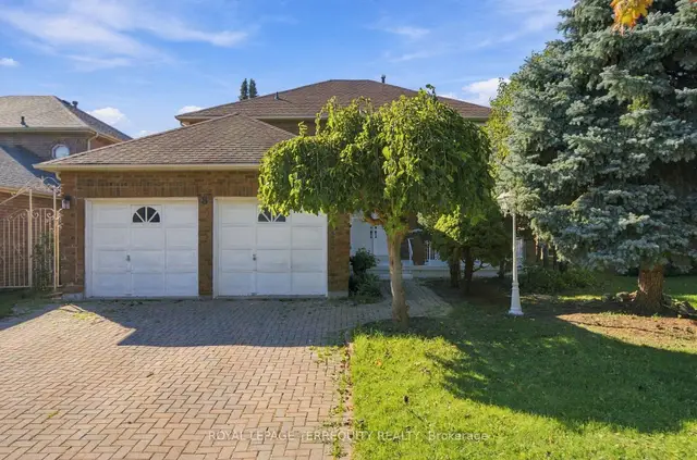8 Mallory Avenue, Milliken Mills East, Markham