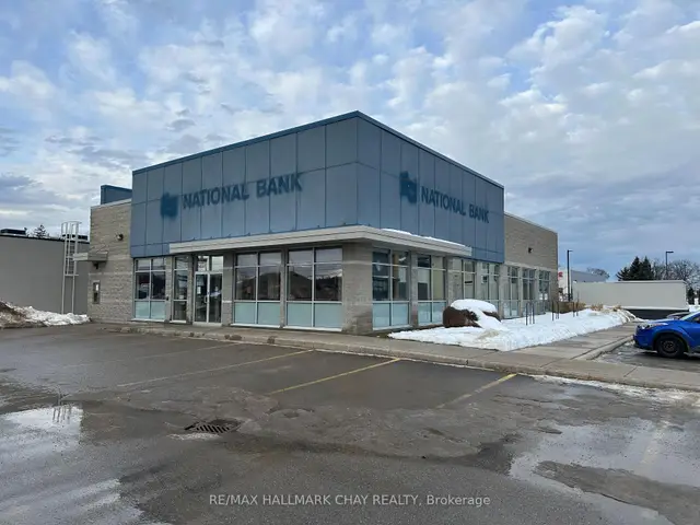 9281 93 Highway, Midland, Midland