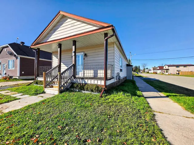 348 Cambridge Avenue, Iroquois Falls, Iroquois Falls
