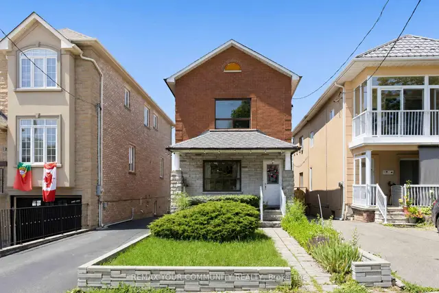 32 Kirknewton Road, Caledonia-Fairbank, Toronto