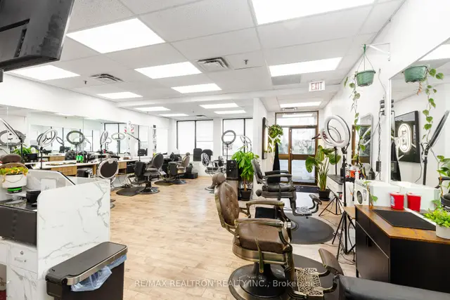 557 Dixon Road · #106, West Humber-Clairville, Toronto