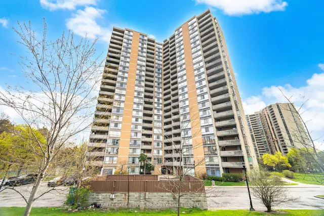 10 Martha Eaton Way · #1013, Brookhaven-Amesbury, Toronto
