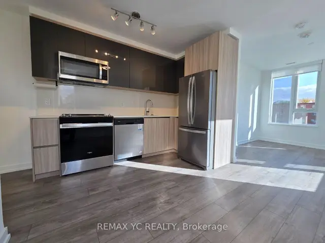11 Maryport Avenue · #213, Downsview-Roding-CFB, Toronto
