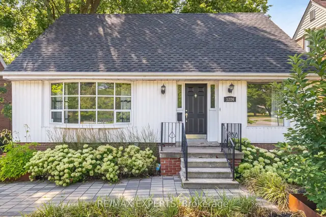 1286 Kipling Avenue, Princess-Rosethorn, Toronto