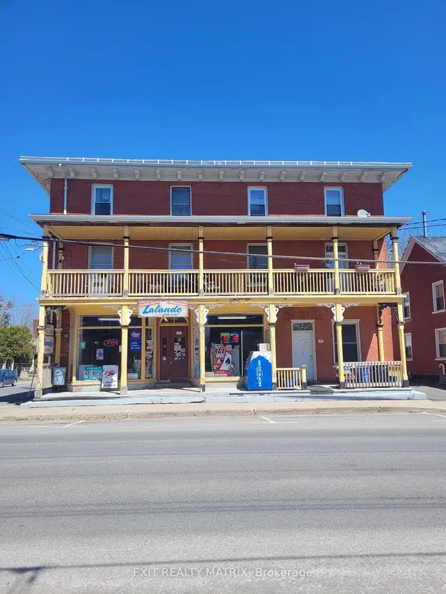 143 Main Street East Street, Vankleek Hill, Champlain