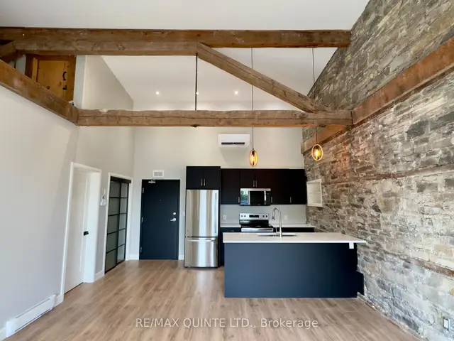330 Victoria Street · #7, Tweed (Village), Tweed