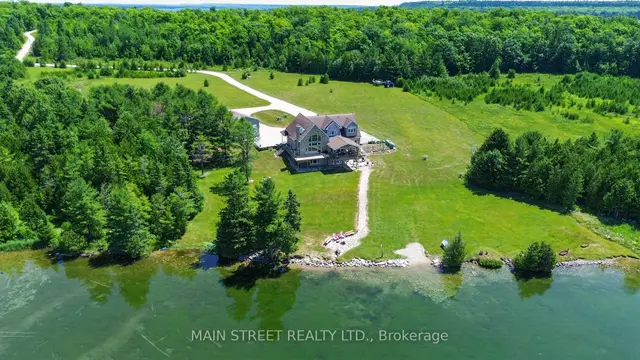 509A McArthur Trail, Gordon/Barrie Island