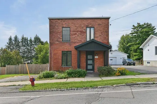 218 Main Street E, Vankleek Hill, Champlain