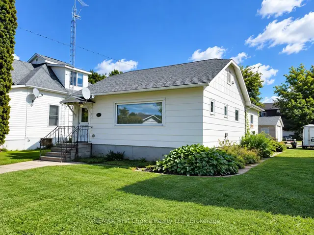 216 Second Street Street, Rainy River