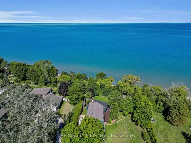 3692 Beverly Glen, Plympton Wyoming, Plympton-Wyoming