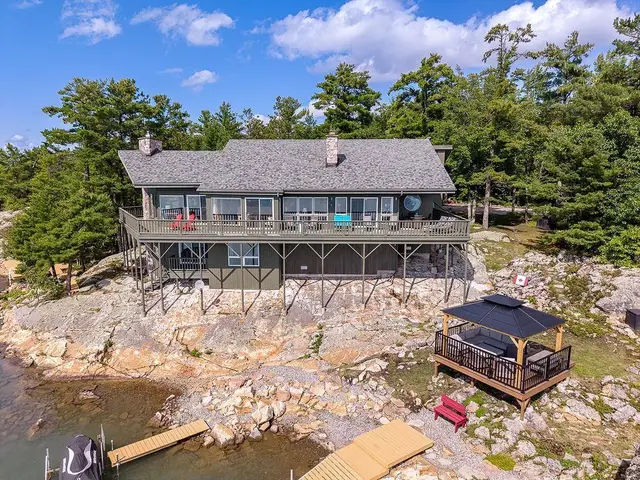 625 FINNS BAY Road, Laird