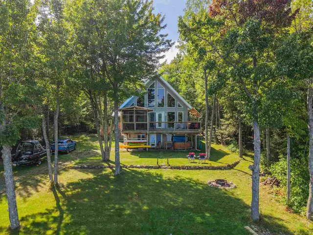 760 Finns Bay Road N, Laird