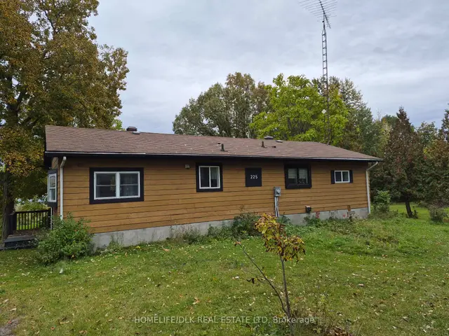 225 Johnson Bay Lane, Howe Island, Frontenac Islands