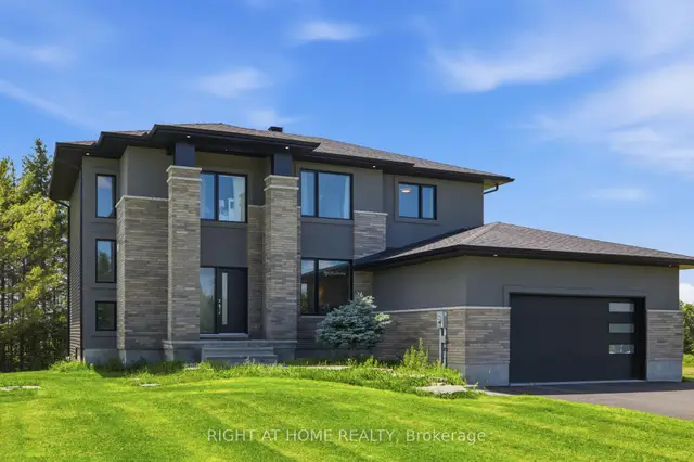 122 Ridgemont Drive, Beckwith Twp, Beckwith