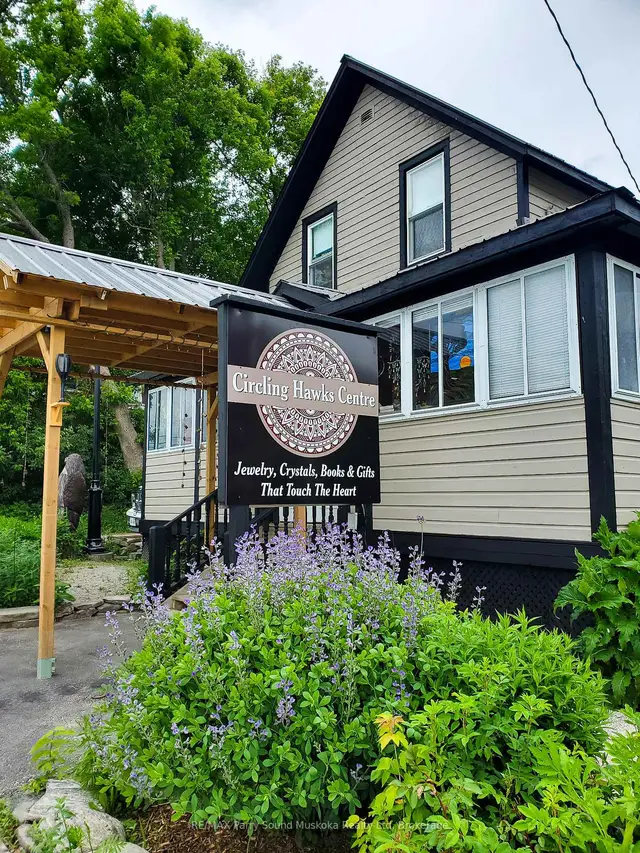 156 Ontario Street, Burk's Falls, Burk's Falls