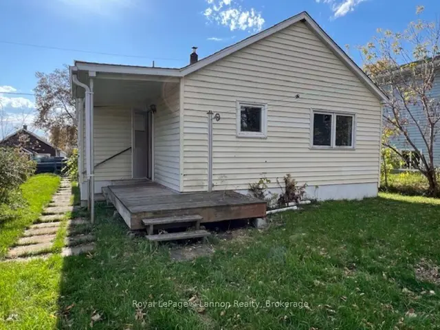 30 Queen Street, Sioux Lookout