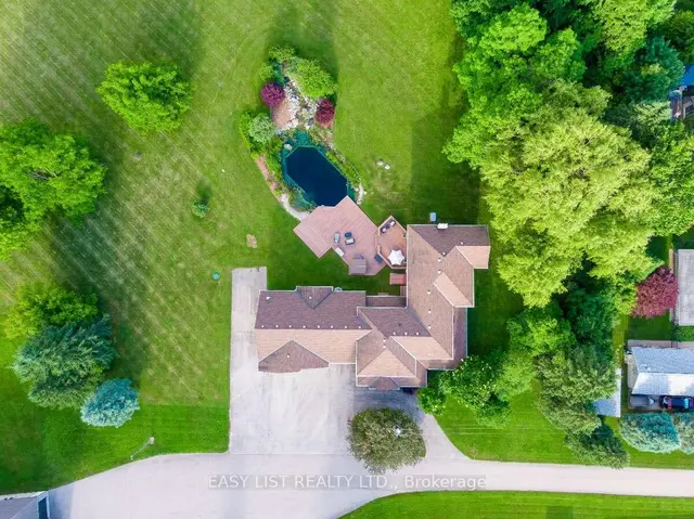 1309 Queens Bush Road, Wellesley