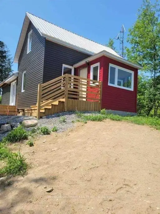 33 Bobcaygeon Road, Lutterworth, Minden Hills
