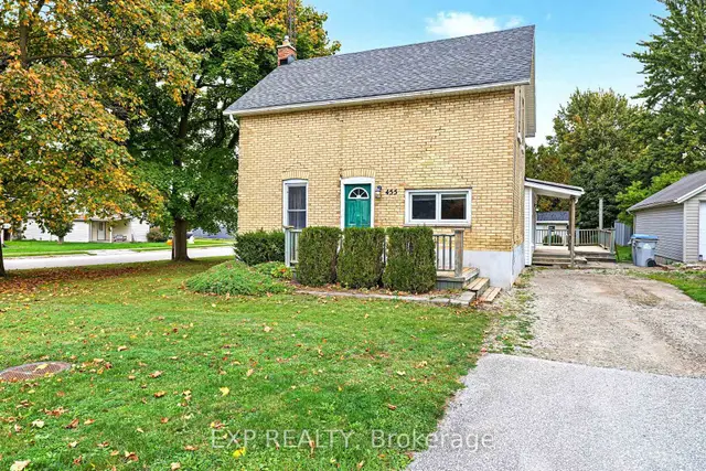 455 Simcoe Street, Watford, Warwick