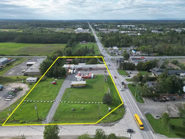 2591 Carp Road, Huntley Ward (South East), Carp - Huntley Ward