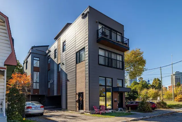 206 Manchester Avenue · #B, Hintonburg, West Centre Town