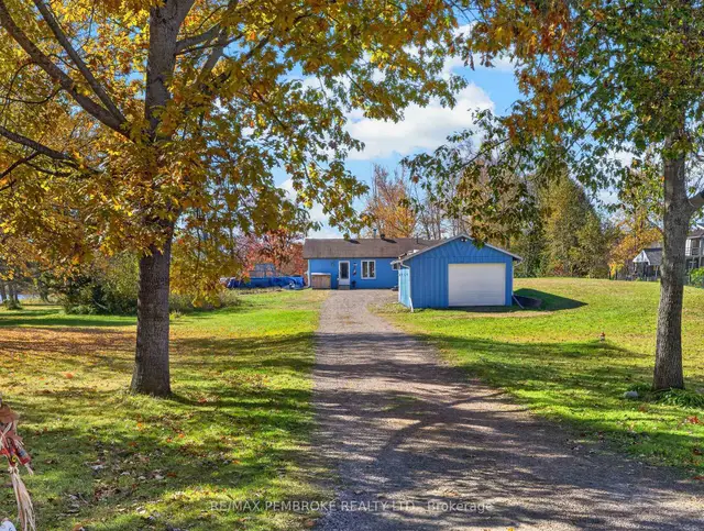 562 Bayview Drive, Whitewater Region, Whitewater Region
