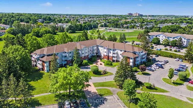 268 Lorry Greenberg Drive · #106, Hunt Club Park/Greenboro, Hunt Club - South Keys and Area