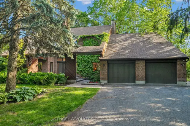 7 Mid Pines Grove, Cedar Hill/Orchard Estates, Bells Corners and South to Fallowfield