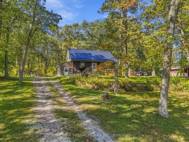 9722 LAKESHORE Road, Grand Bend, Lambton Shores