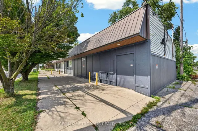 358-374 Shepherd Street W, Windsor