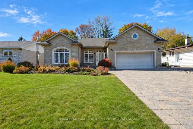 1496 Maxime Street, Pineview, Cyrville - Carson Grove - Pineview
