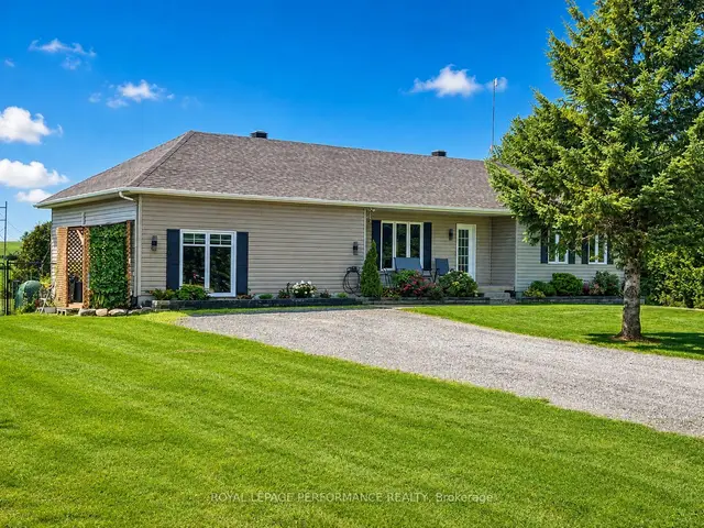 1890 cassburn Road, Champlain Twp, Champlain