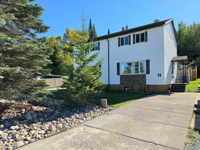 51 Drewry Drive, Pinecrest, Kenora