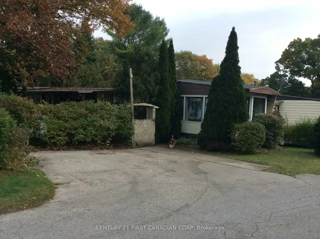 9839 Lakeshore Road · #7, Grand Bend, Lambton Shores