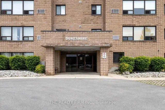 220 Duke Street · #207, NW, Strathroy-Caradoc