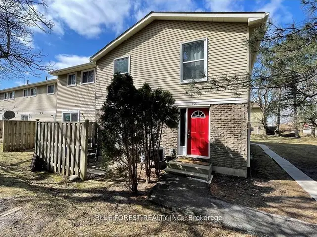 70 Fiddlers Green Road · #106, North P, London North