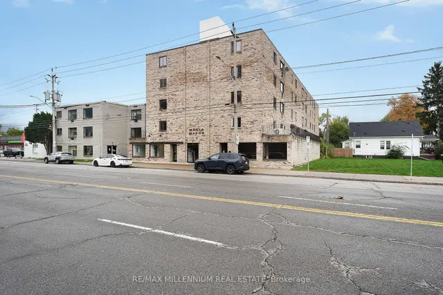 1747-1767 University Avenue W, Windsor