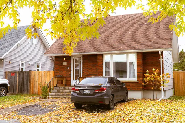 737 Syndicate Avenue N, McKeller Park, Thunder Bay