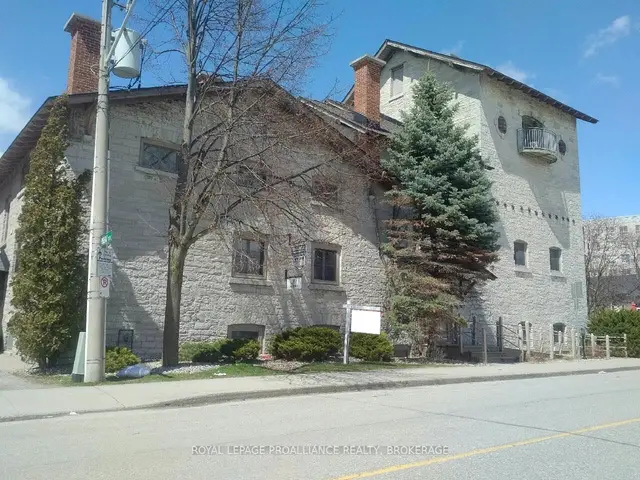 308 Wellington Street W · #B3, 22 - East of Sir John A. Blvd, Kingston