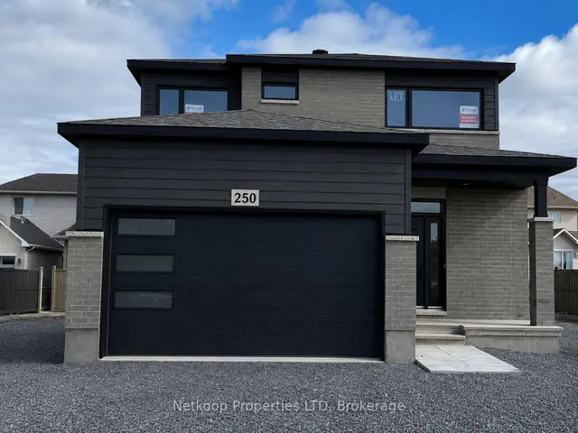 250 Sam Avenue, Embrun, Russell
