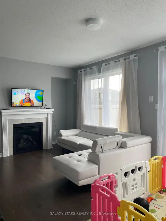 327 Aphelion Crescent, Barrhaven - Half Moon Bay, Barrhaven