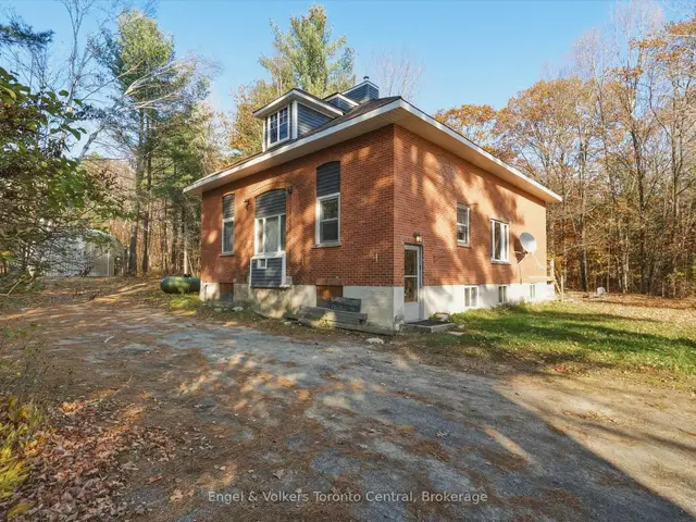 2026 Peninsula Road, Medora, Muskoka Lakes