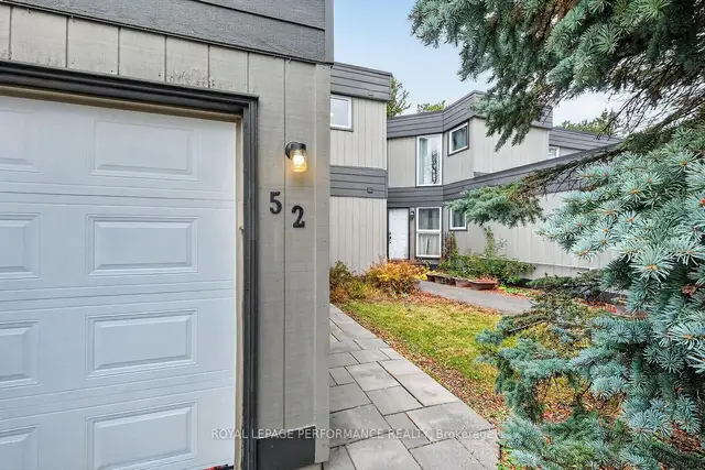 52 Compata Way · #23, Blackburn Hamlet (South), Blackburn Hamlet